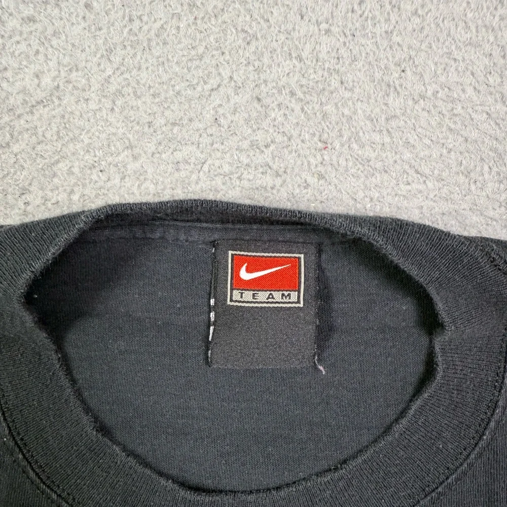 Kids vintage y2k Nike‎ university of Iowa Hawkeyes long sleeve T-shirt